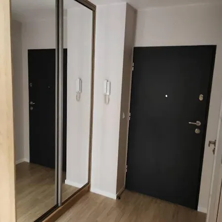 Nowe mieszkanie 4-osobowe Kraków-3
